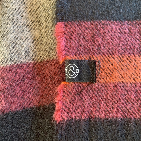 Treasure & Bond Fringed Stripe Poncho - Picture 4 of 6